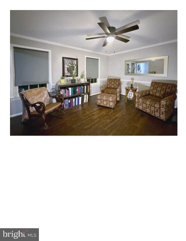 812 Kinross Avenue York, PA 17402 - Photo 10 of 29 a living room with furniture and kitchen view