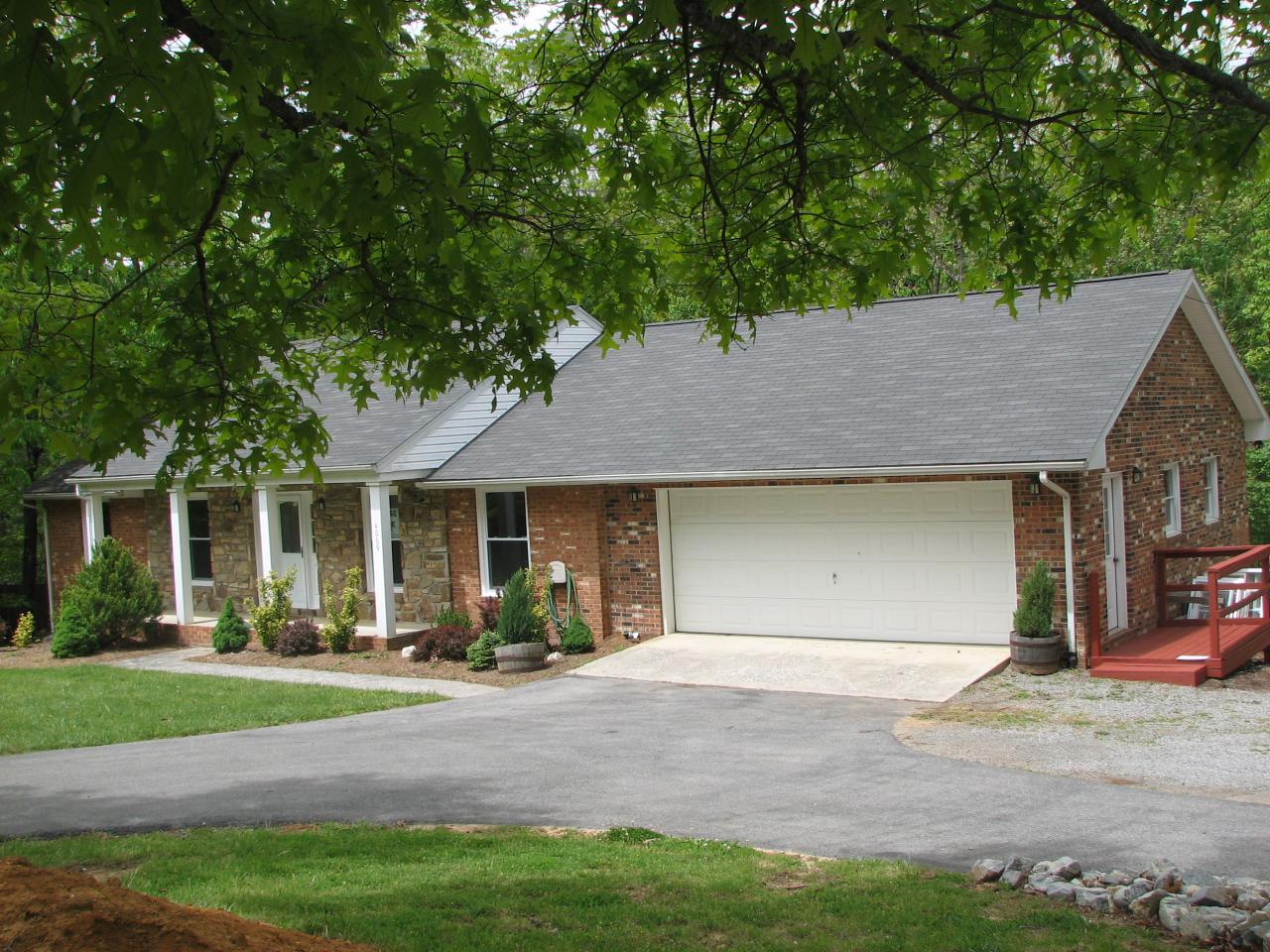 4069 Welcome Valley Road Southeast Roanoke, VA 24014 - Photo 10 of 10 side view of house