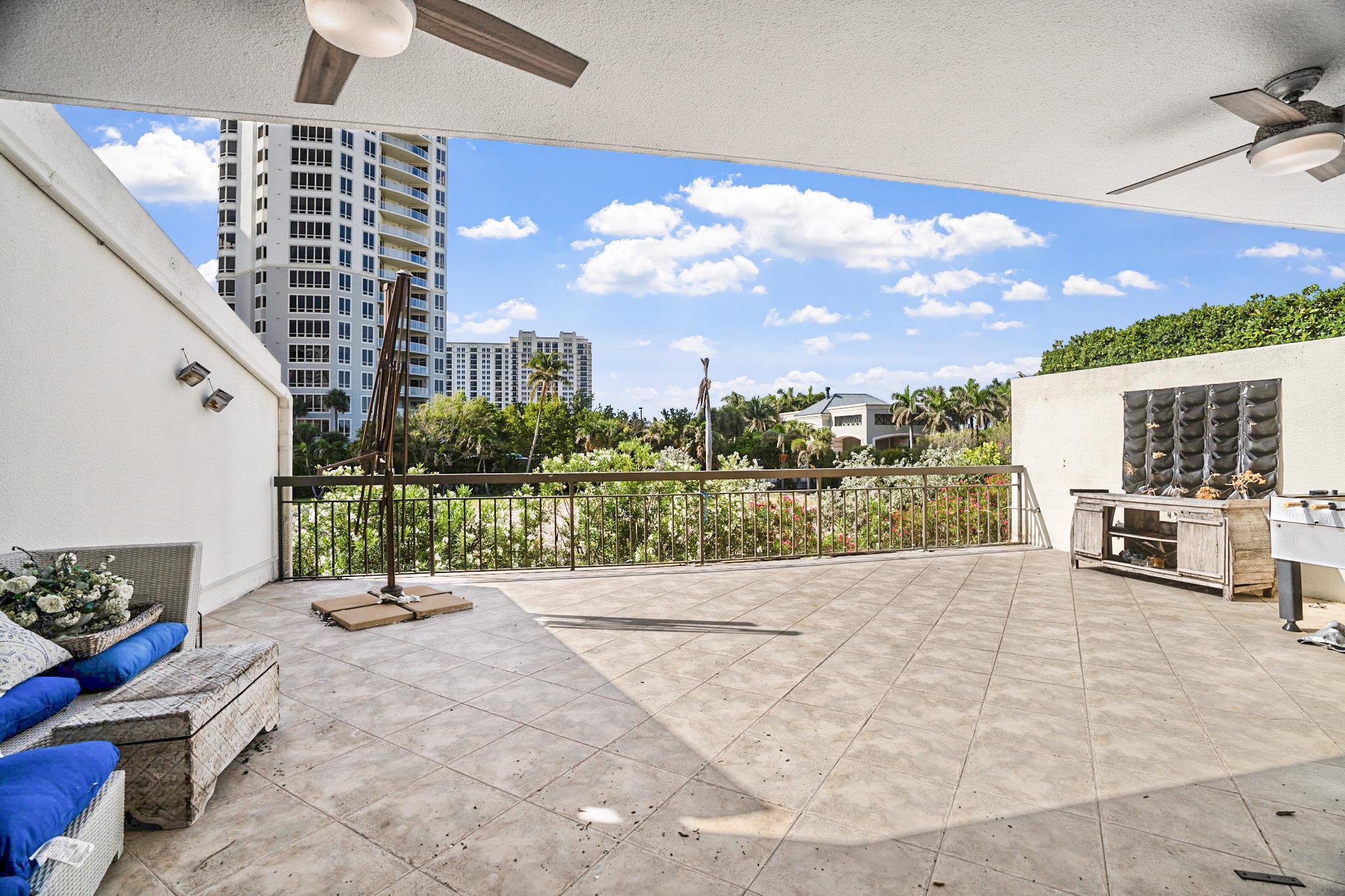 3968 North Ocean Drive, Unit 7 Singer Island, FL 33404 - Photo 13 of 46 3968 N Ocean Dr #7