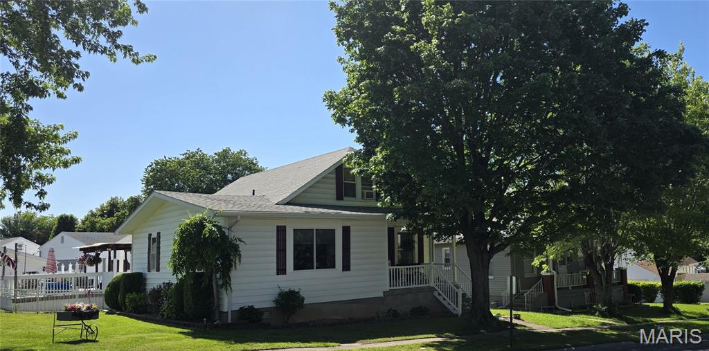 209 Knapp Avenue Chester, IL 62233 - Photo 2 of 59