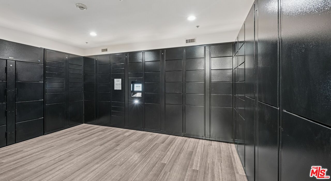 290 North Hudson Avenue, Unit 403W Pasadena, CA 91101 - Photo 24 of 25 a bathroom with a sink and a shower
