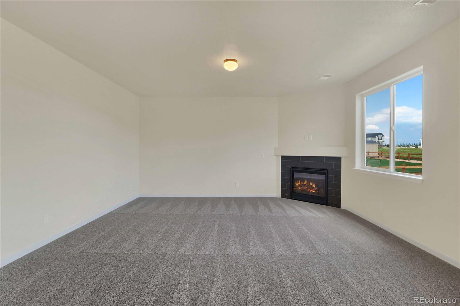 5764 Desert Inn Loop Elizabeth, CO 80107 - Photo 6 of 14 Gallery Image 6