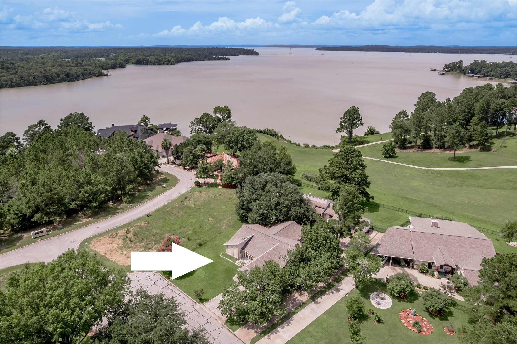 22516 Pebble Beach Way Point Blank, TX 77364 - Photo 2 of 44