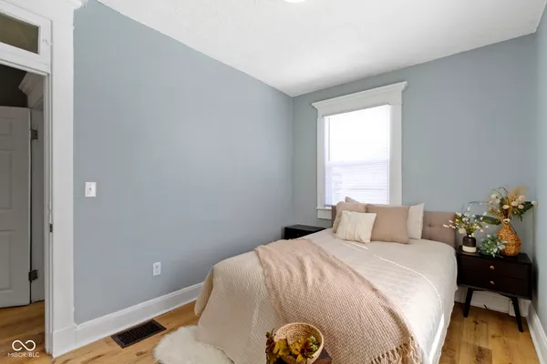 $158,500 | 17 East Parkview Avenue, Indianapolis, IN 46201