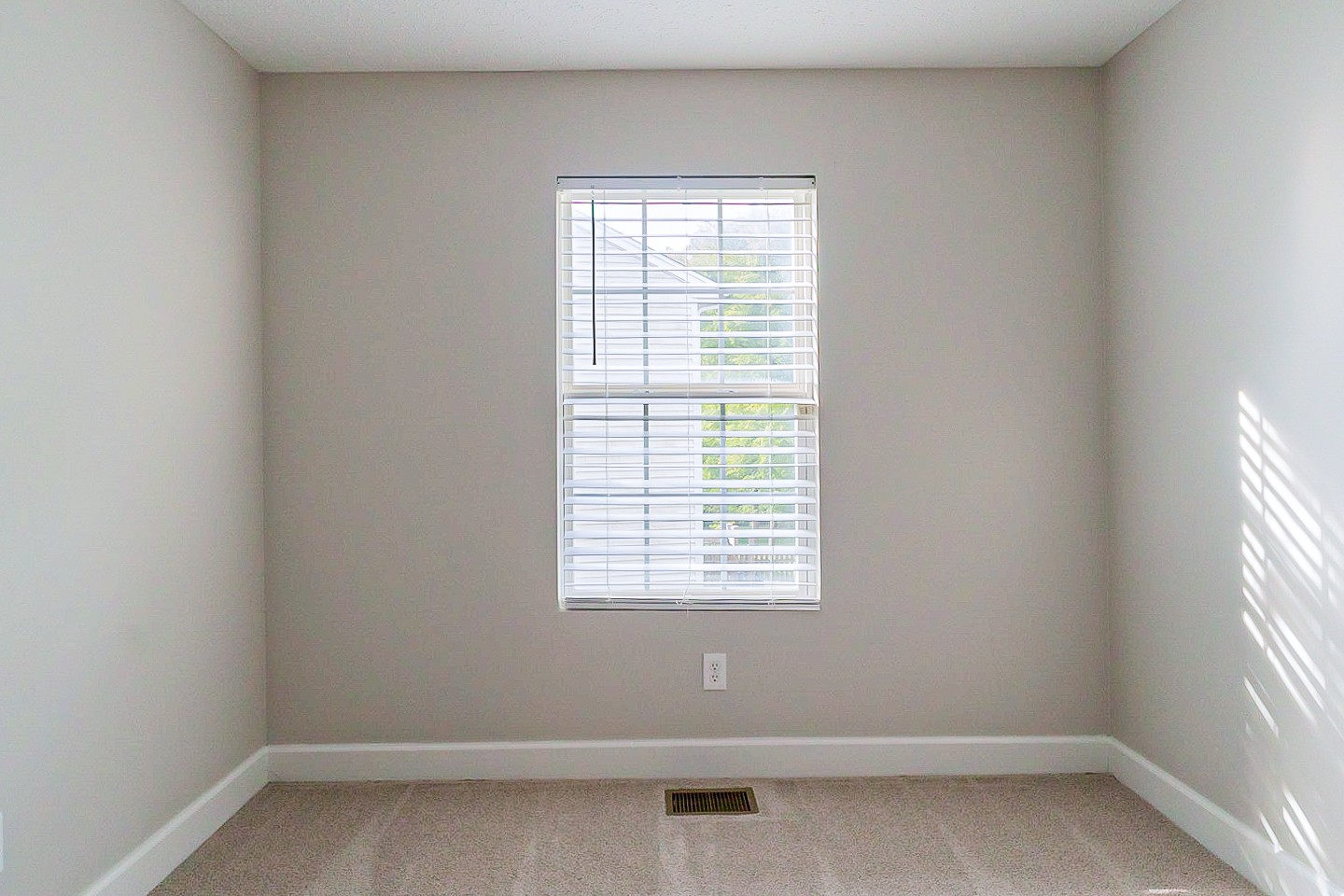1604 Comanche Run Madison, TN 37115 - Photo 16 of 32 an empty room with a window