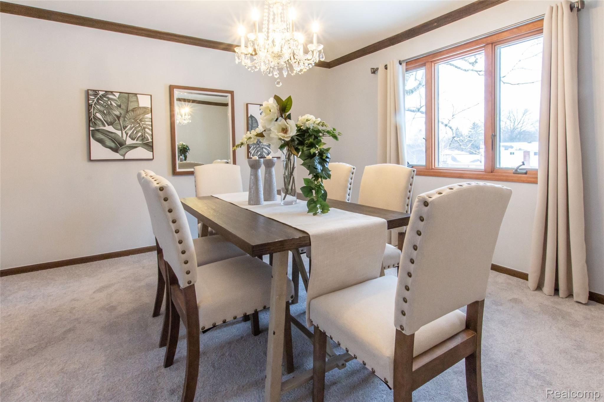 2849 Kilburn Court Rochester, MI 48306 - Photo 9 of 34 04 dining room 1.jpg