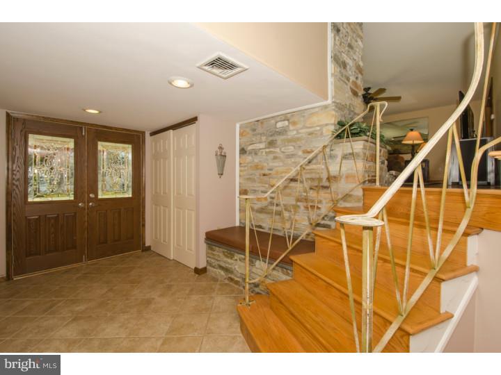 4570 Garland Road Bensalem, PA 19020 - Photo 2 of 25 Foyer