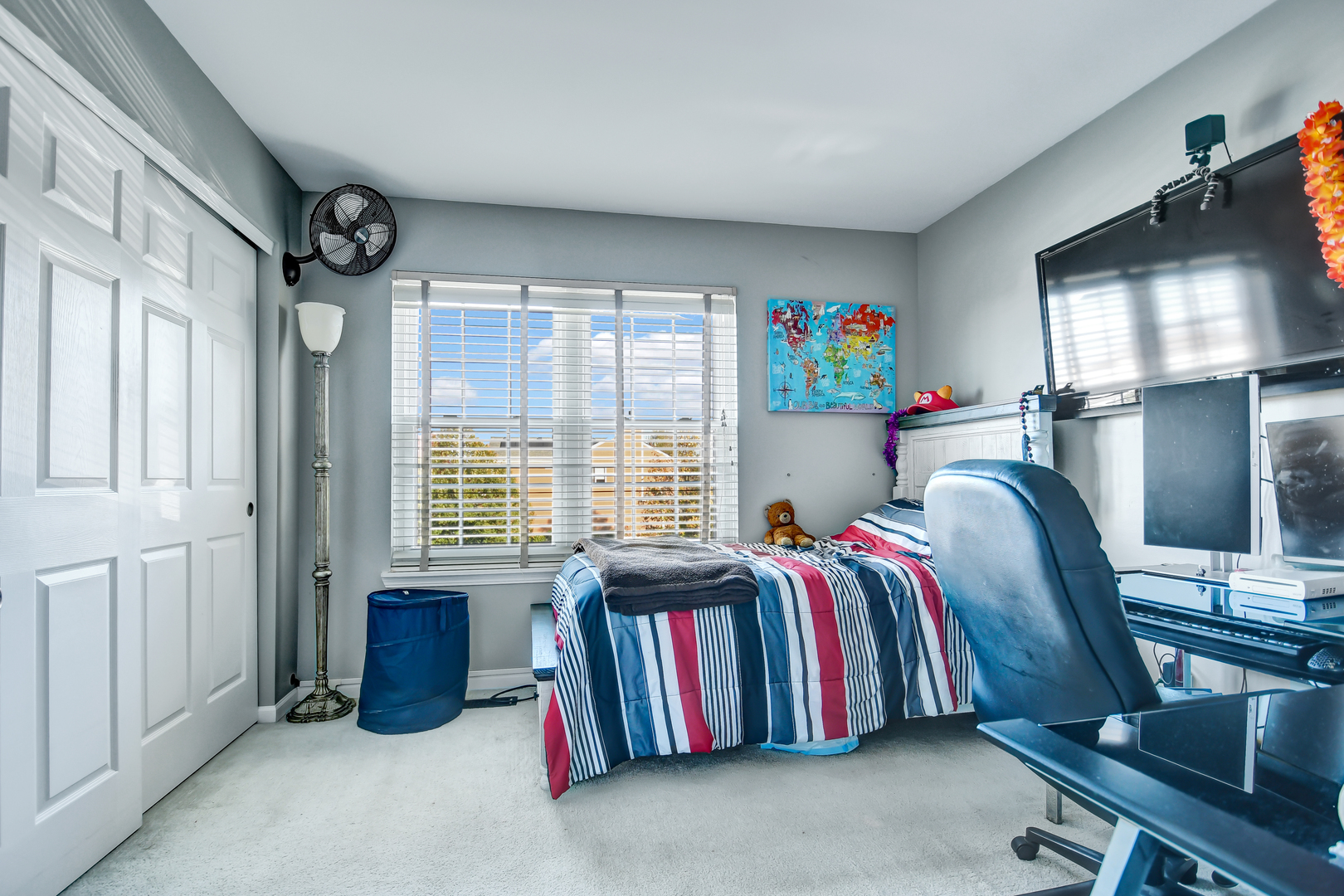 25758 South Basswood Road Channahon, IL 60410 - Photo 27 of 42 a view of a livingroom with furniture and toys