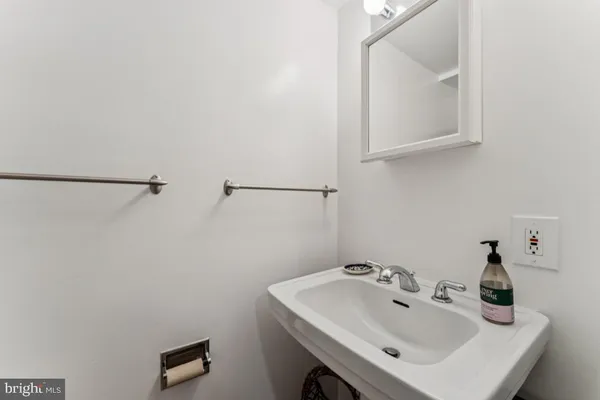 $1,035,000 | 3559 Hamlet Place, Chevy Chase, MD 20815