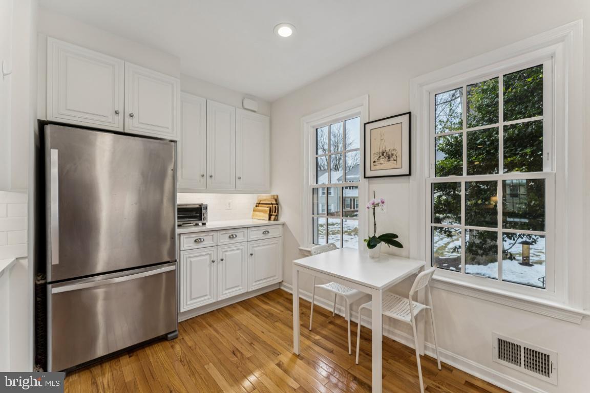 3559 Hamlet Place Chevy Chase, MD 20815 - Photo 6 of 25 Sunny Eat-In Kitchen