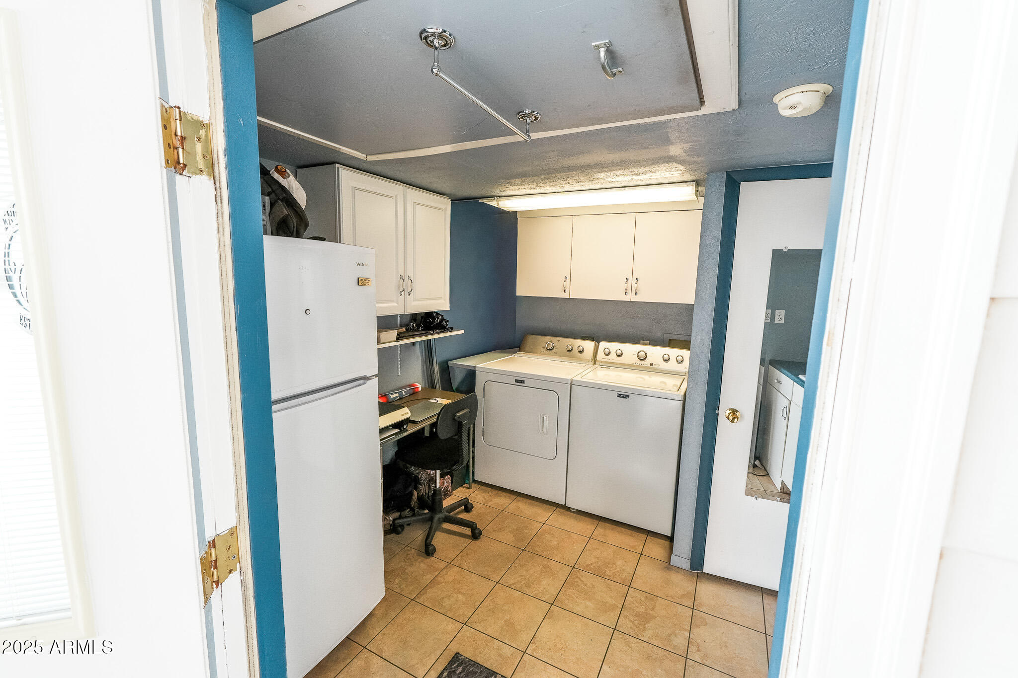 17200 West Bell Road, Unit 915 Surprise, AZ 85374 - Photo 12 of 32 a room with storage and utility