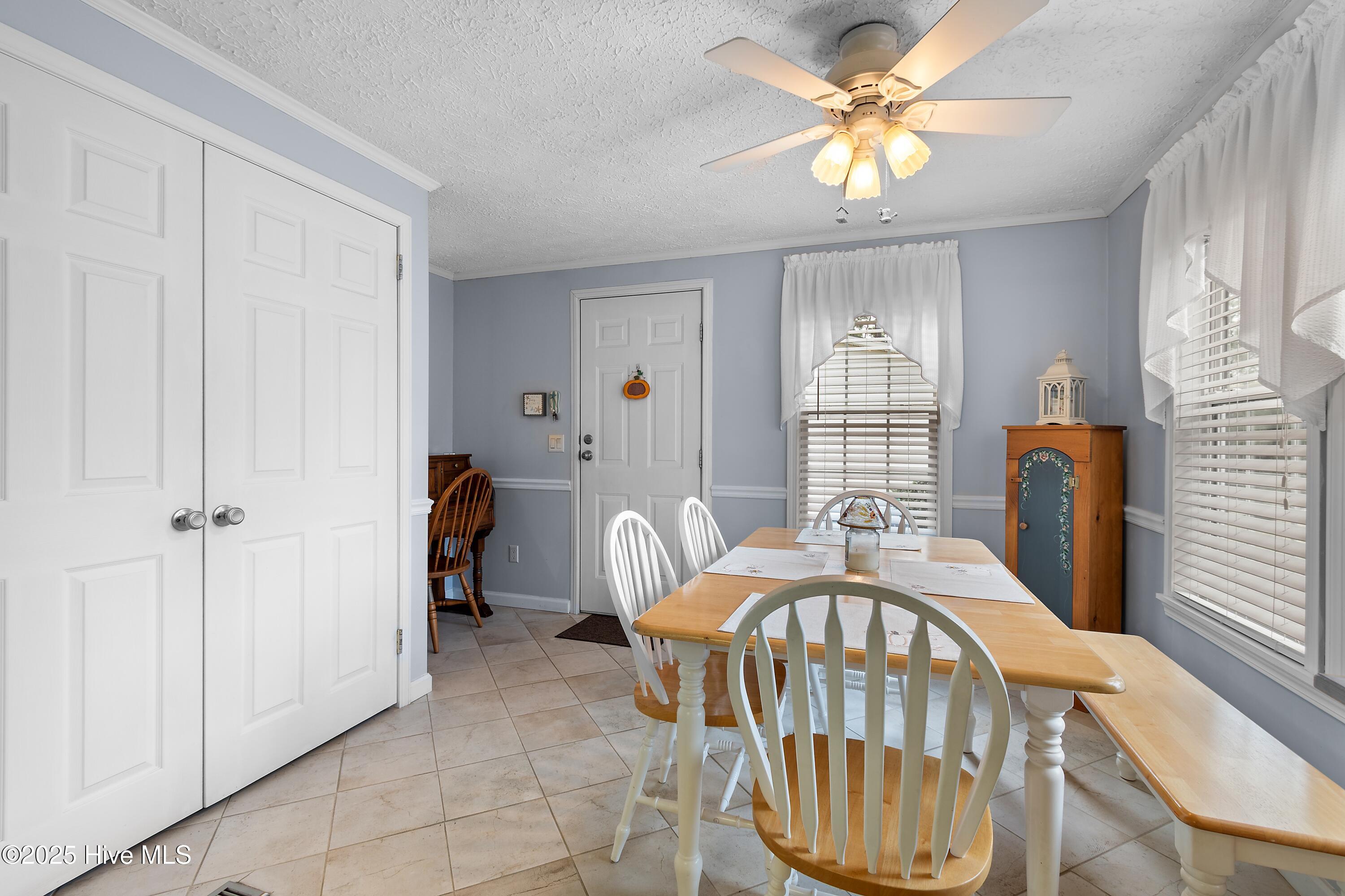 814 Watson Avenue Southwest Calabash, NC 28467 - Photo 16 of 35 Dining area