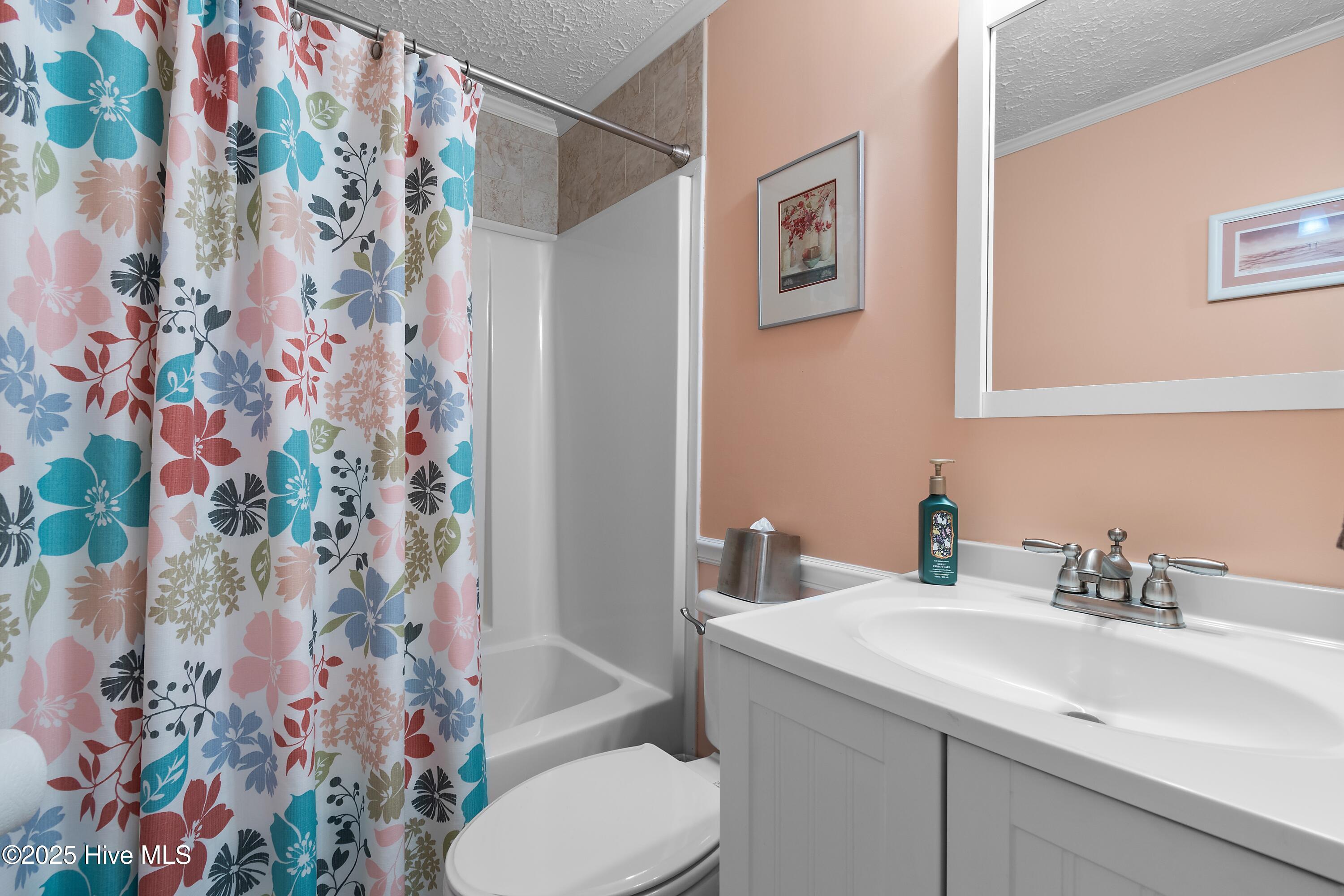 814 Watson Avenue Southwest Calabash, NC 28467 - Photo 26 of 35 Guest bathroom