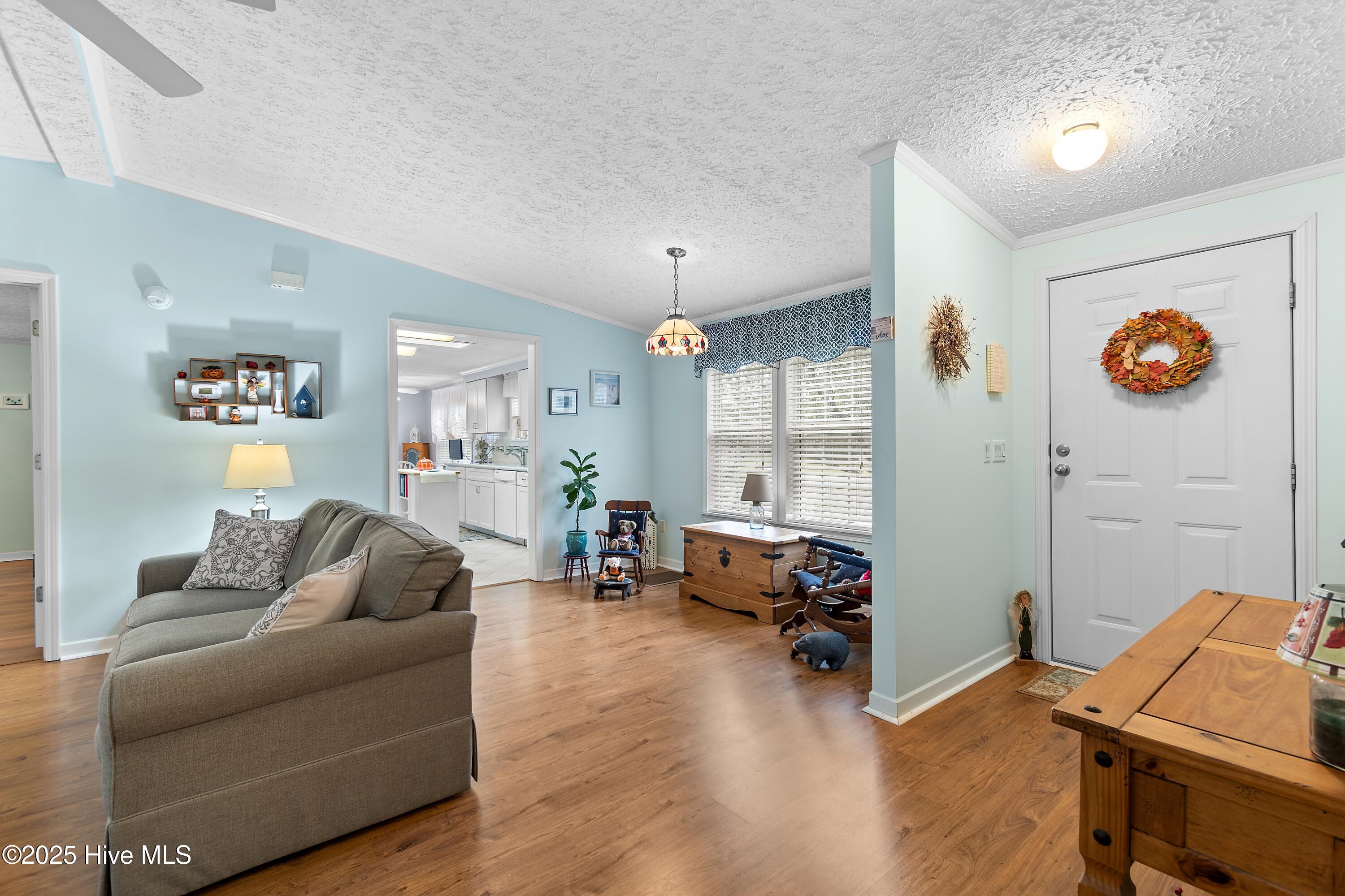 814 Watson Avenue Southwest Calabash, NC 28467 - Photo 7 of 35 Living room