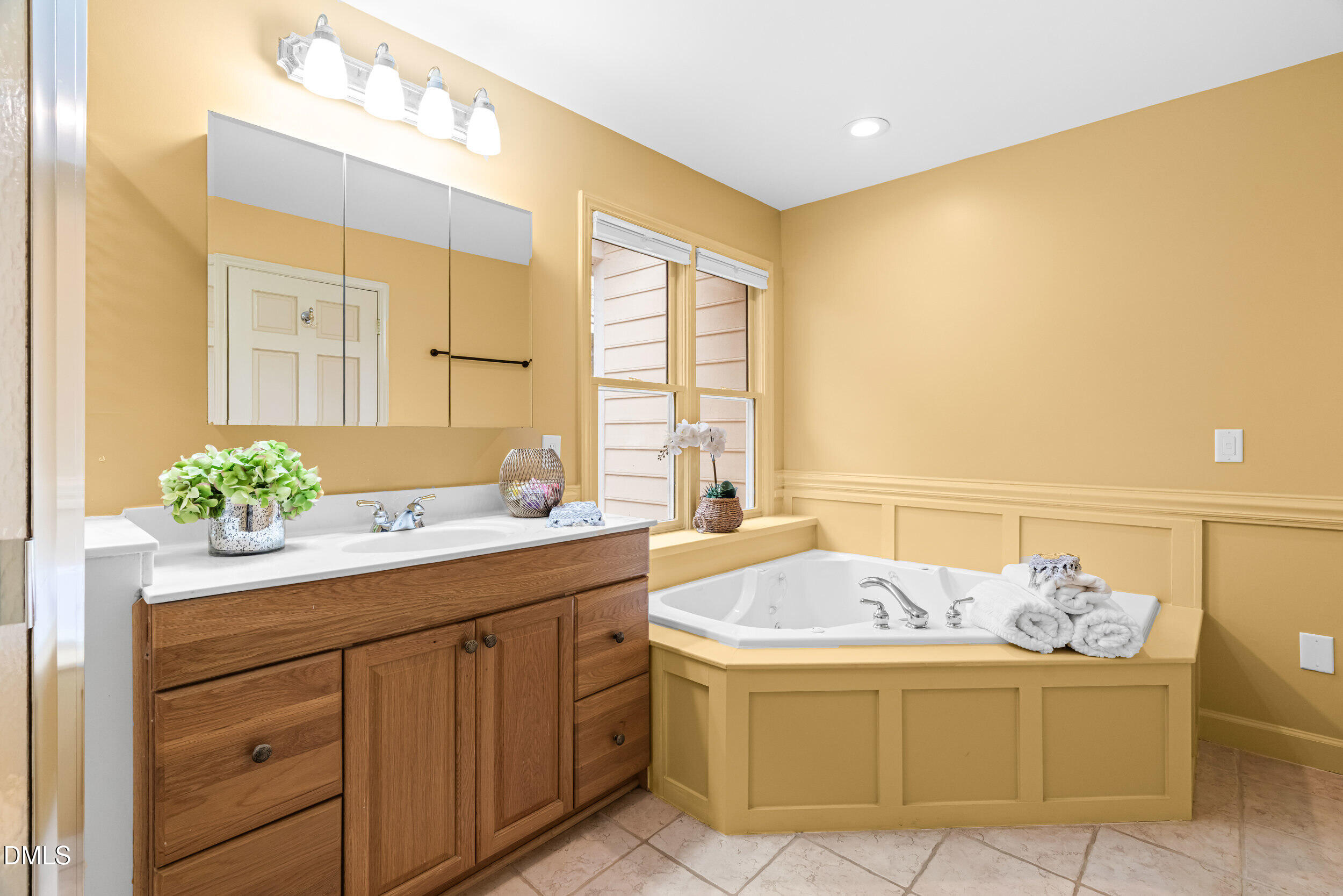 8313 Dunwood Court Raleigh, NC 27613 - Photo 27 of 50 27_dsc04459