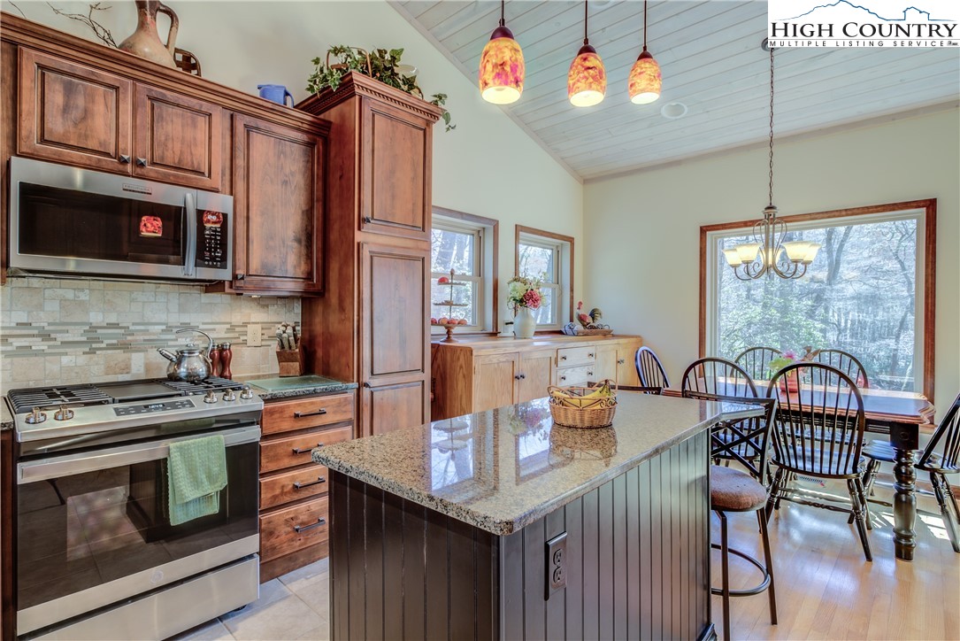 1253 Ridge Road Glade Valley, NC 28627 - Photo 33 of 46 Gallery Image 33