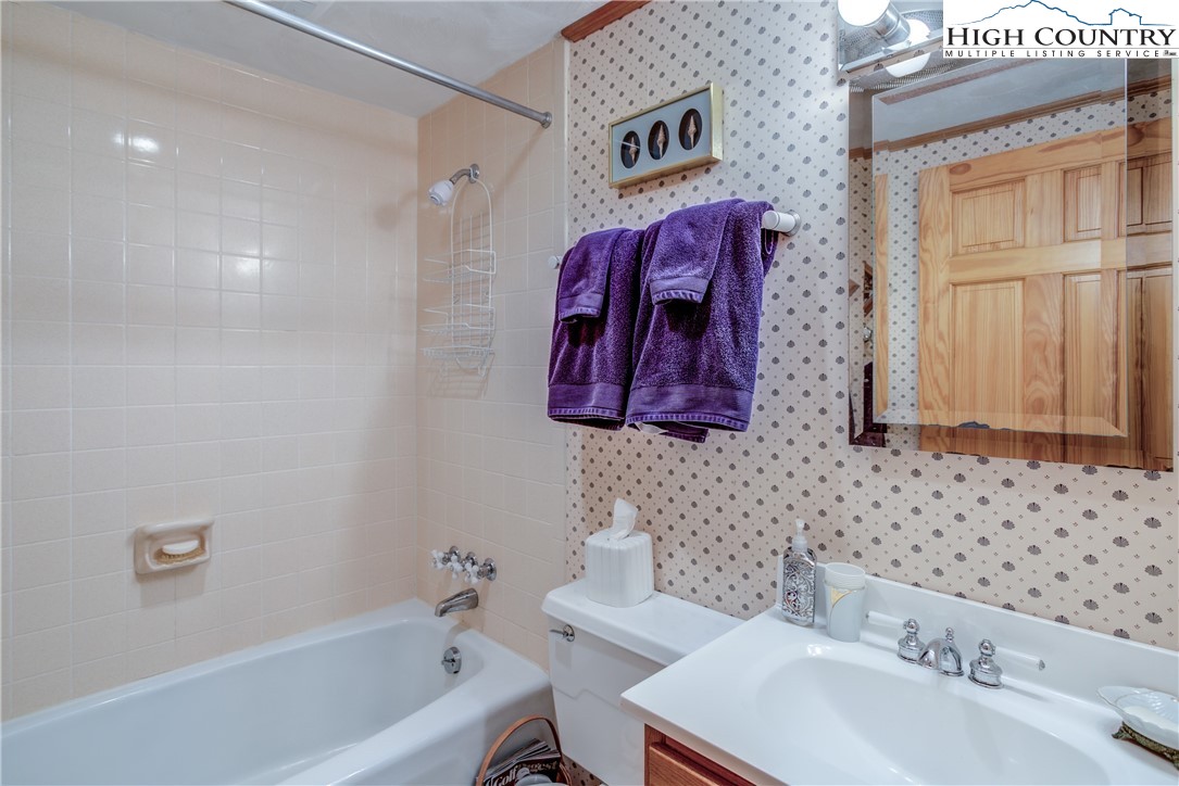 1253 Ridge Road Glade Valley, NC 28627 - Photo 44 of 46 Gallery Image 44