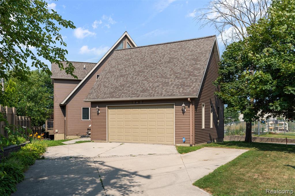1907 Riverside Drive Port Huron, MI 48060 - Photo 24 of 58