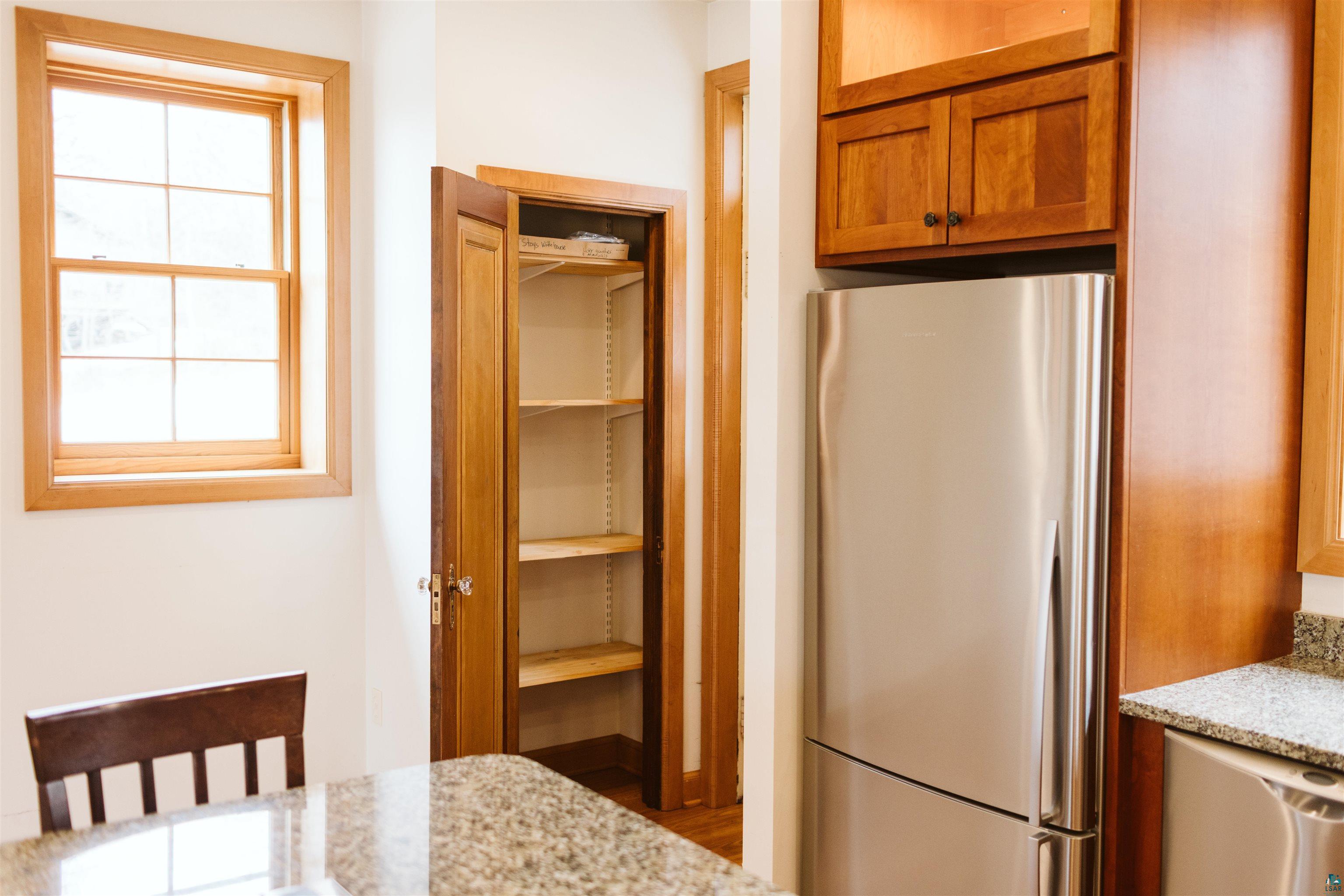 2409 Branch Street Duluth, MN 55812 - Photo 12 of 41 Kitchen