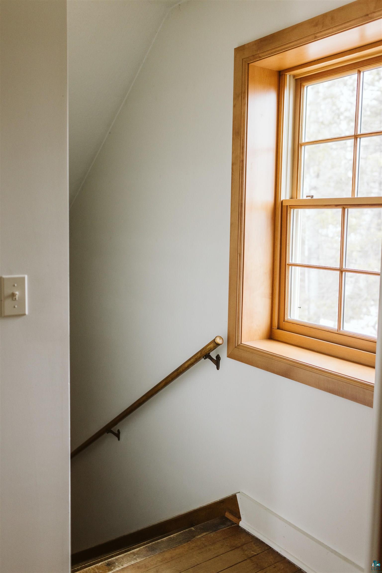 2409 Branch Street Duluth, MN 55812 - Photo 19 of 41 Stairs