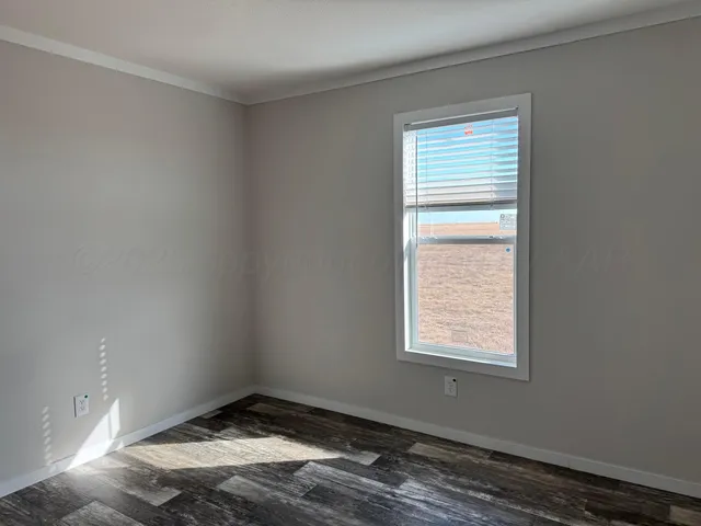 $211,900 | 210 East Heritage Lane, Happy, TX 79042