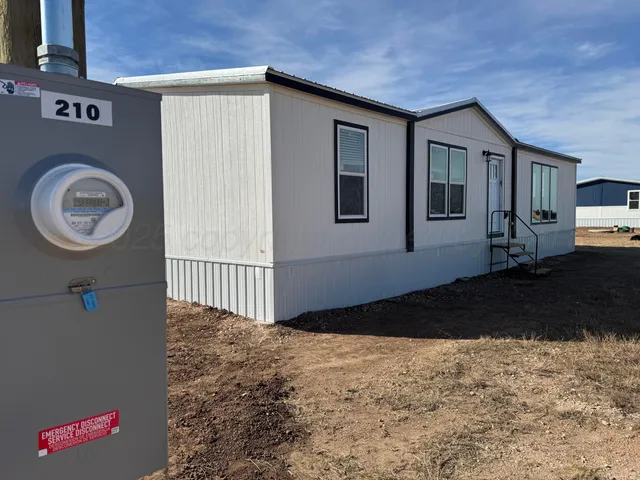 $211,900 | 210 East Heritage Lane, Happy, TX 79042