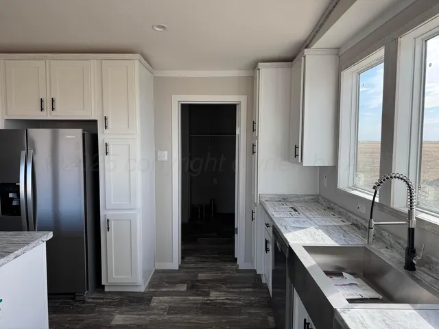 $211,900 | 210 East Heritage Lane, Happy, TX 79042