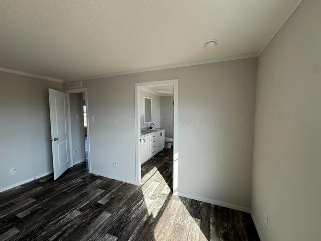 $211,900 | 210 East Heritage Lane, Happy, TX 79042