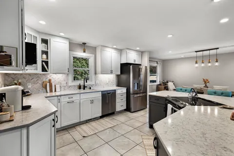 $585,000 | 5314 Jonquil Court, Middleton, WI 53562