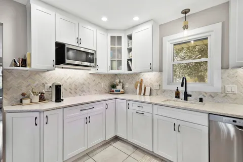 $585,000 | 5314 Jonquil Court, Middleton, WI 53562