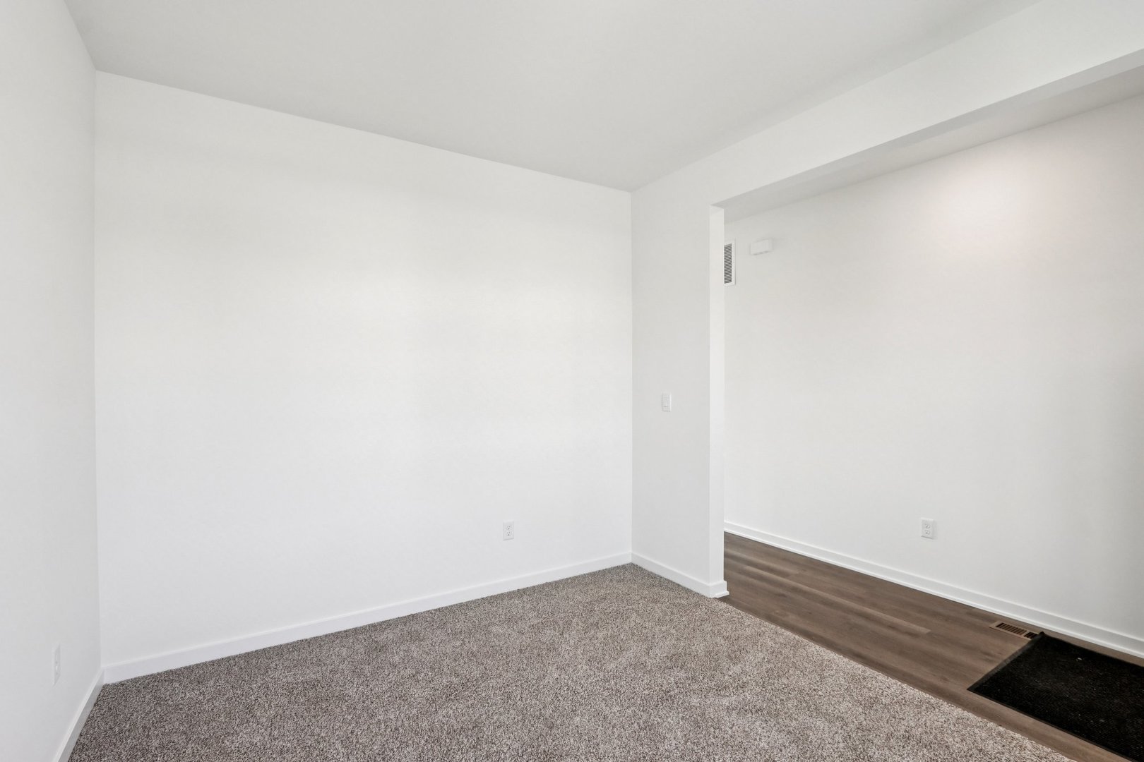 3002 Old Castle Road Joliet, IL 60431 - Photo 34 of 58