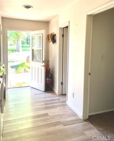 a view of an entryway of the house