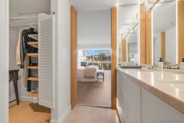 $10,000 | 939 Coast Boulevard, La Jolla, CA 92037