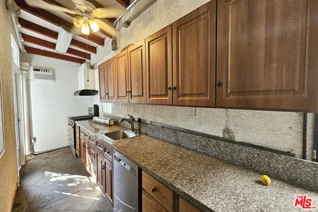 $1,850 | 302 North Griffith Park Drive, Burbank, CA 91506