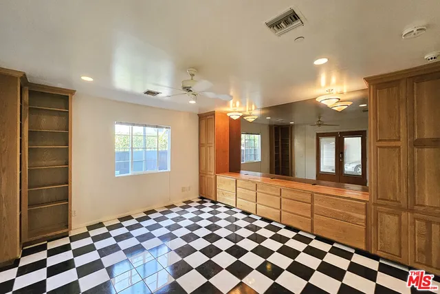 $1,850 | 302 North Griffith Park Drive, Burbank, CA 91506