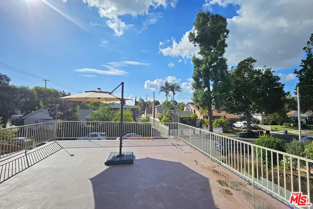 $1,850 | 302 North Griffith Park Drive, Burbank, CA 91506