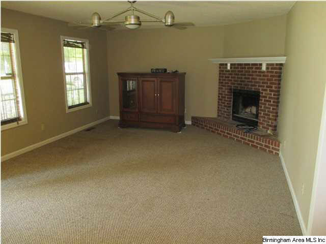 20 Frances Lane Hayden, AL 35079 - Photo 2 of 15