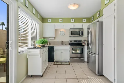 $335,000 | 6134 Arroyo Road, Unit 4, Palm Springs, CA 92264