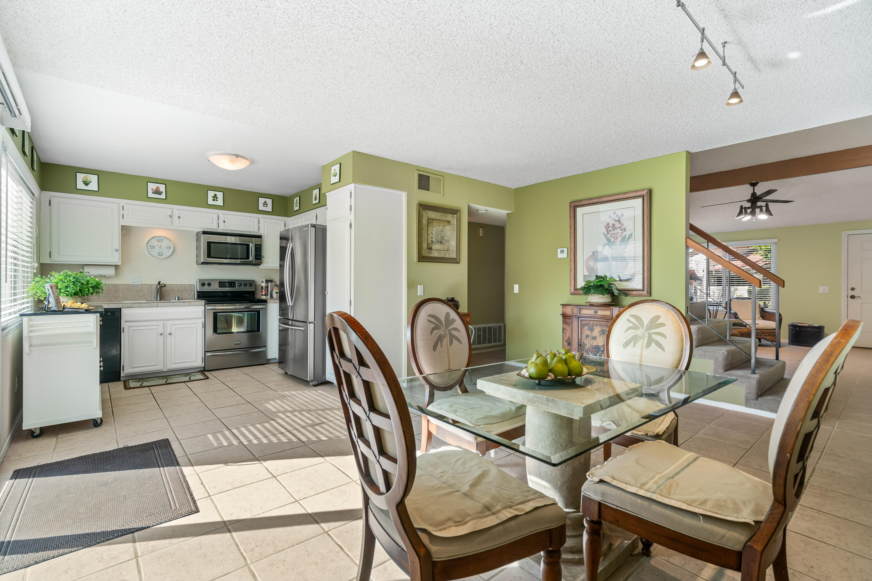 6134 Arroyo Road, Unit 4 Palm Springs, CA 92264 - Photo 10 of 44 IMG-16