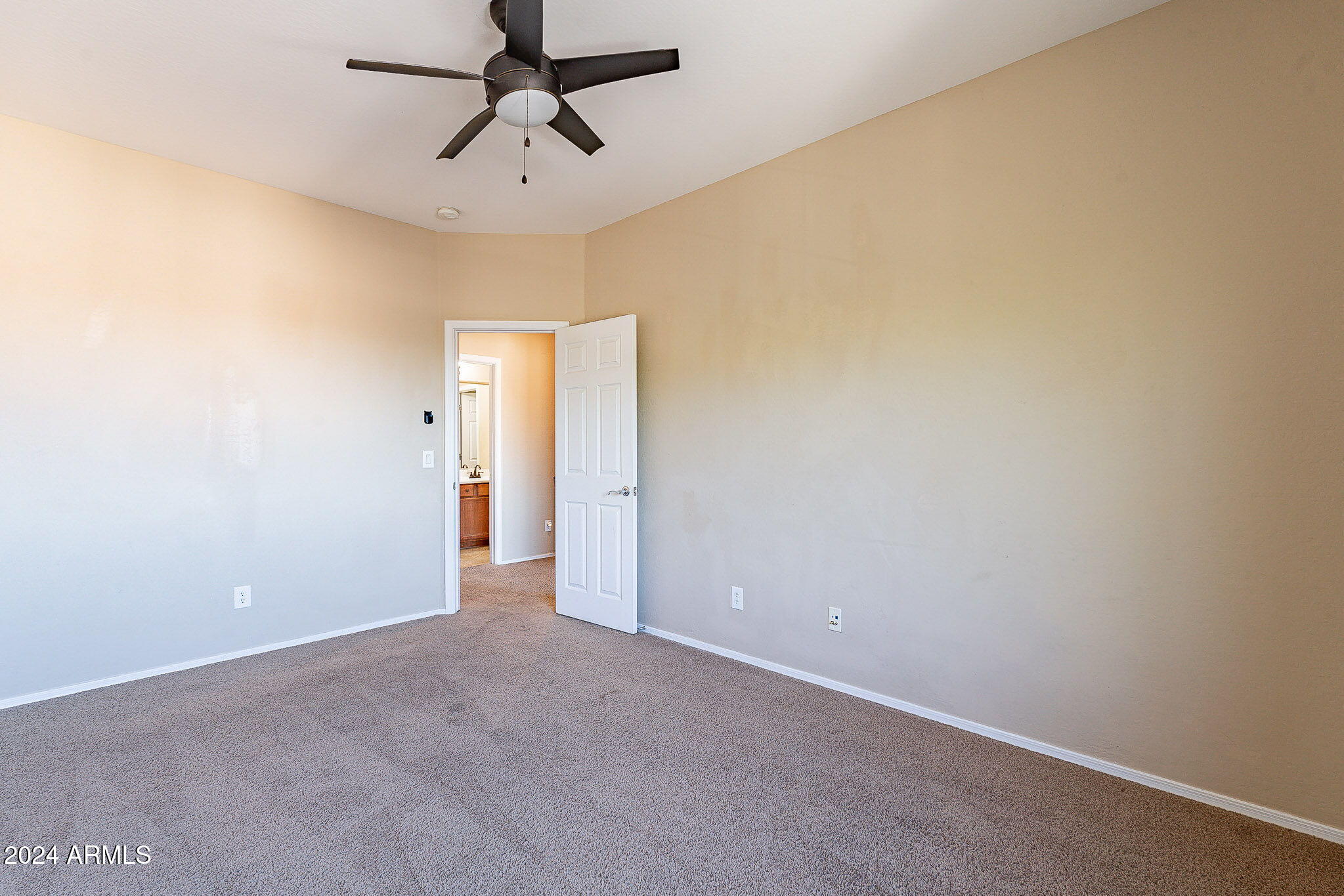 2423 West Mineral Road Phoenix, AZ 85041 - Photo 52 of 68 52-web-or-mls-Mineral-52
