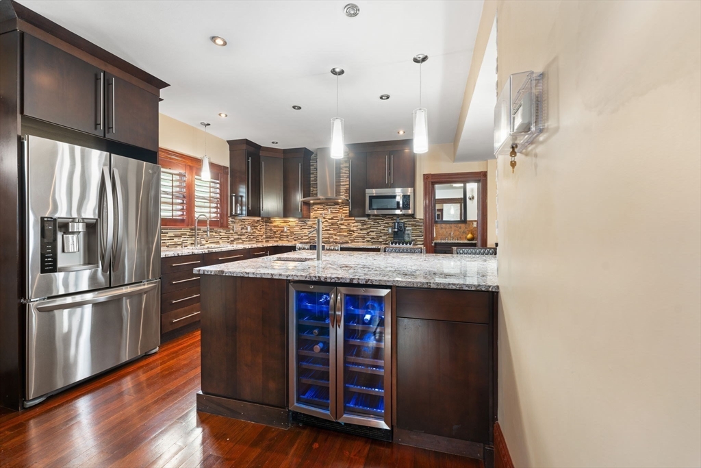 47 Clinton Street Framingham, MA 01702 - Photo 7 of 32