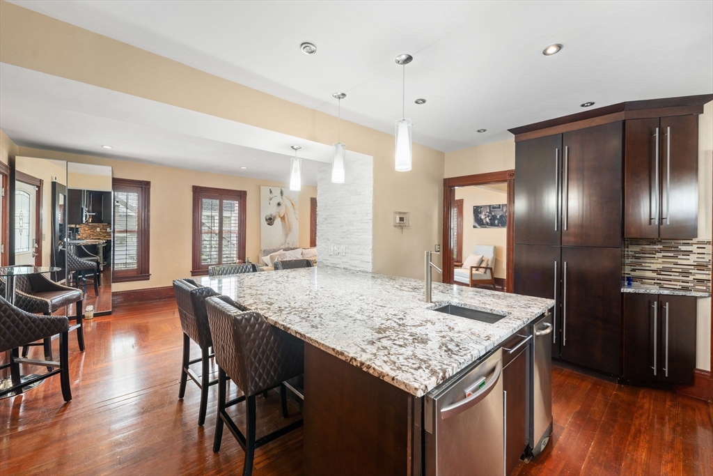 47 Clinton Street Framingham, MA 01702 - Photo 8 of 32