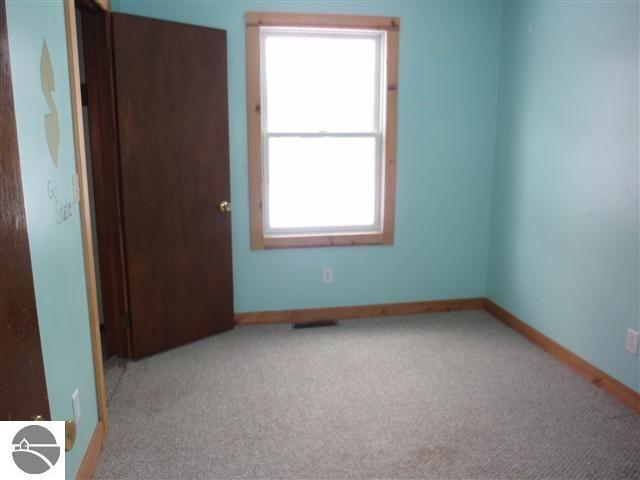 7597 Narrow Gauge Road Beulah, MI 49617 - Photo 12 of 23 1742155-11.JPG