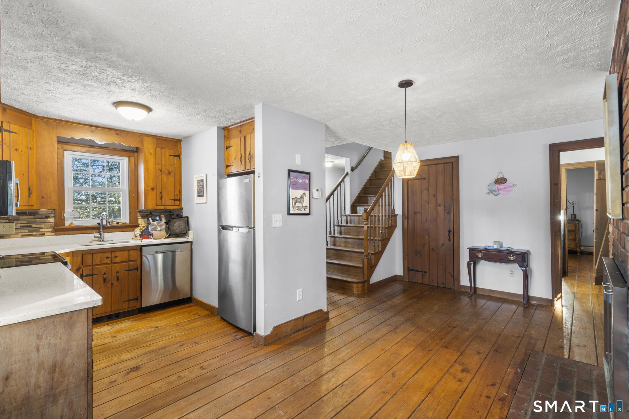 2 Overlook Road Plymouth, CT 06786 - Photo 7 of 28