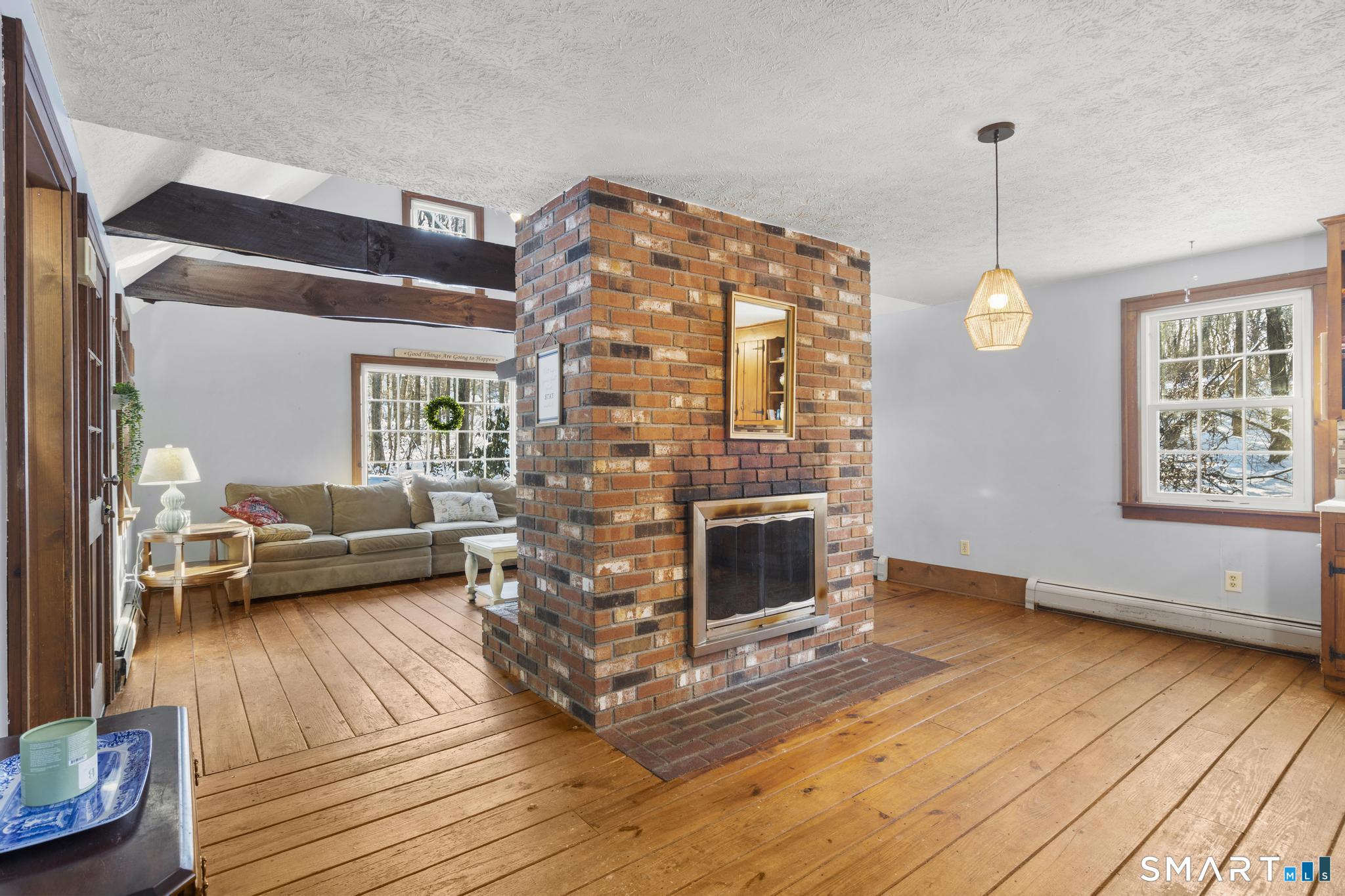 2 Overlook Road Plymouth, CT 06786 - Photo 8 of 28 Dining area