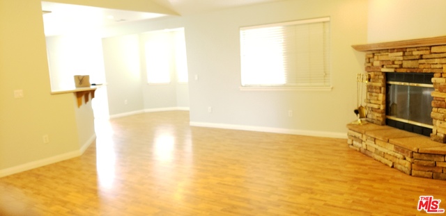15385 Smoke Tree Street Hesperia, CA 92345 - Photo 11 of 40