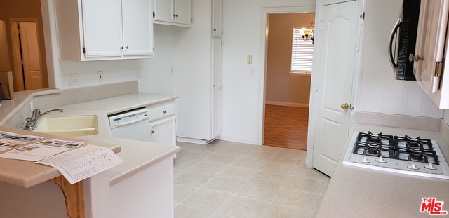 15385 Smoke Tree Street Hesperia, CA 92345 - Photo 27 of 40