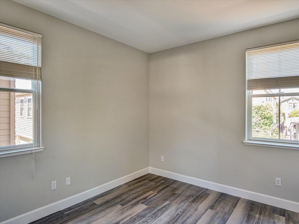 1042 Promenade Street Hercules, CA 94547 - Photo 26 of 60 an empty room with a window
