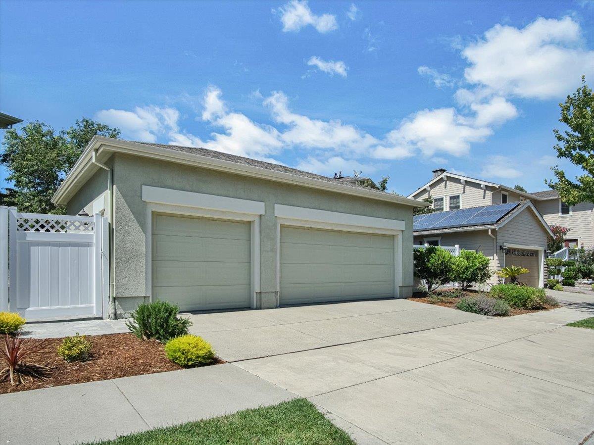 1042 Promenade Street Hercules, CA 94547 - Photo 48 of 60 front view of a house