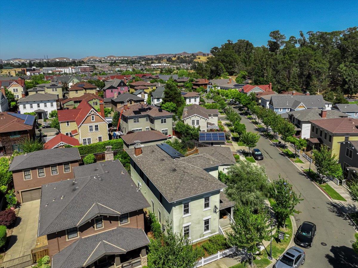1042 Promenade Street Hercules, CA 94547 - Photo 57 of 60 an aerial view of multiple house
